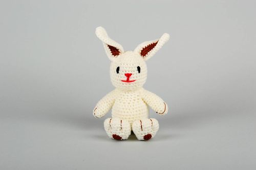 Juguete artesanal tejido regalo original para niño peluche decorativo Conejo - MADEheart.com