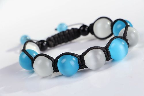 Bracelet made of cats eye stone - MADEheart.com