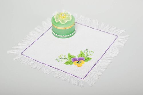 Servilleta bordada hecha a mano textil para el hogar decoración de mesa - MADEheart.com