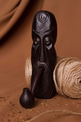 Figurina di legno fatta a mano arazzo in legno arazzo a forma di vecchione - MADEheart.com