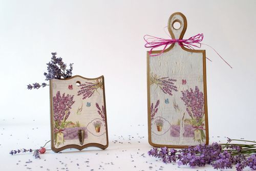 Cutting board and hanger with decoupage - MADEheart.com