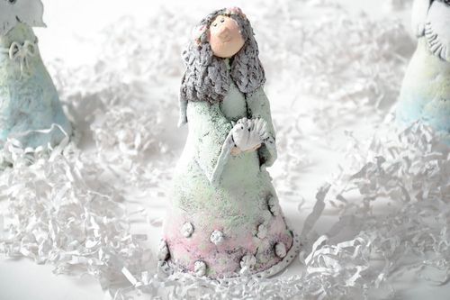 Christmas angel figurine - MADEheart.com
