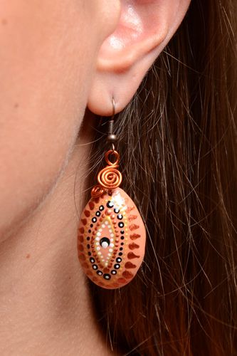 Handmade Schmuck aus Keramik Damen Ohrringe Geschenk für Frauen mit Bemalung - MADEheart.com