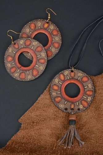 Jewelry set made of leather Yarylo - MADEheart.com