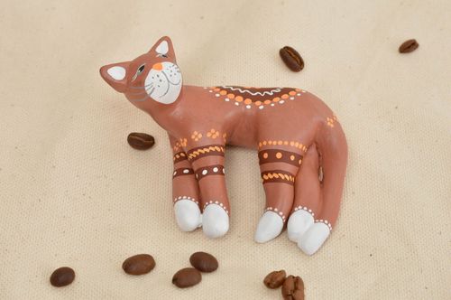 Figurine en céramique avec peinture faite main décoration originale Chat brun - MADEheart.com