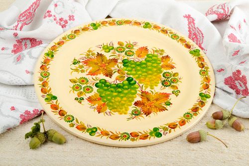 Handmade Teller aus Holz Wohnzimmer Deko ausgefallene Wanddeko hell bemalt - MADEheart.com