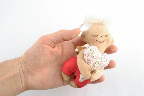 Soft interior pendant toy with vanilla aroma Angel - MADEheart.com