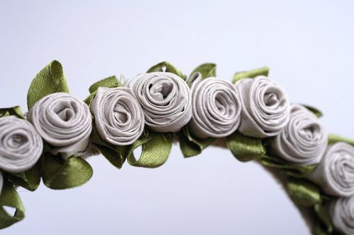 Necklace Made of Fabrics Roses - MADEheart.com