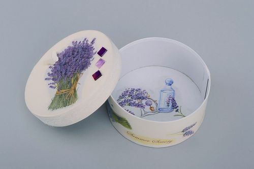 Round box Lavender - MADEheart.com