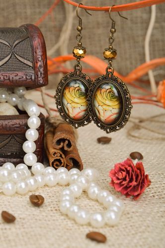 Festliche große ovale handgemachte Ohrringe mit Rose Spezialglas für Modedamen - MADEheart.com