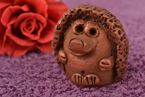 Keramik Figurine Igel in Braun Designer Ton Statuette für Dekor Handarbeit  - MADEheart.com