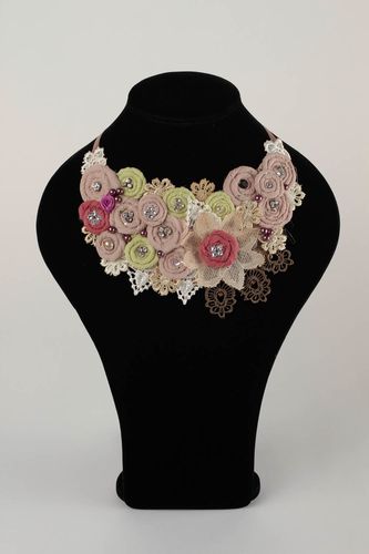 Handmade textile necklace beaded flower necklace fashion accessories for girls - MADEheart.com