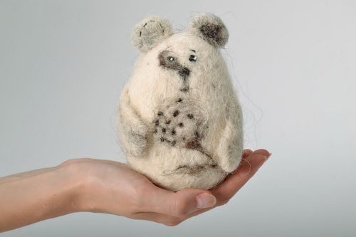 Woolen toy Bear - MADEheart.com