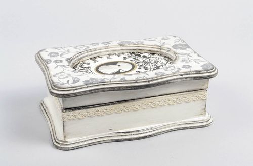 Portagioielli di legno fatto a mano scrignetto per gioielli in stile decoupage - MADEheart.com