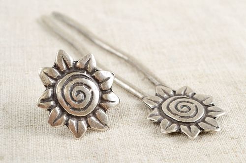 Unique metal finger ring fashion designer hairclip women accessories gift idea - MADEheart.com