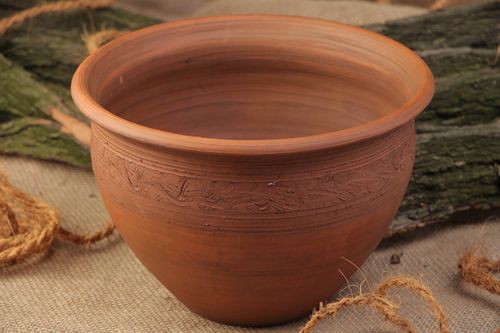 Pote cerámico makitra grande artesanal en la técnica de cocción a través de la leche - MADEheart.com