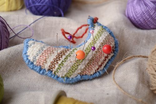 Soft pincushion - MADEheart.com