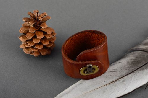 Stylish handmade leather bracelet unisex jewelry handmade accessories ideas - MADEheart.com