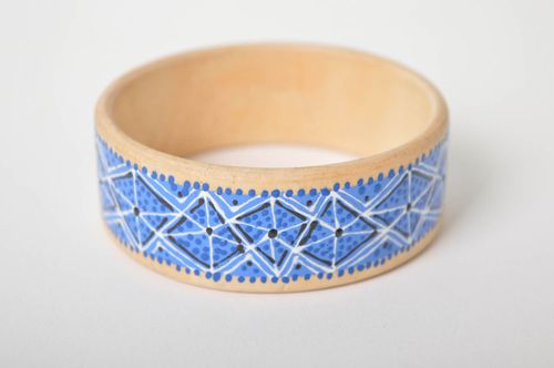 Handmade stylish wooden bracelet jewelry in ethnic style designer bracelet - MADEheart.com