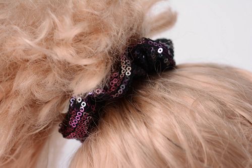 Scrunchy with sequins - MADEheart.com