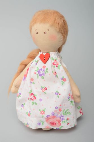 Künstlerische Puppe aus Textil  - MADEheart.com