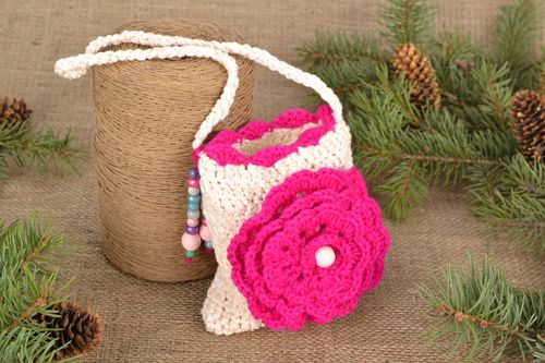 Crochet bag for a girl - MADEheart.com