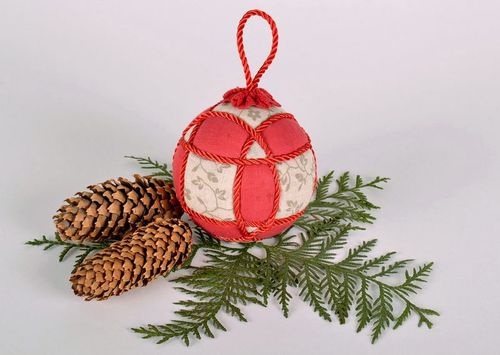 New Years decoration Christmas tree ball - MADEheart.com