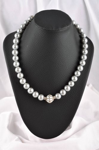 Handmade pearl necklace designer necklace beaded jewelry gifts for ladies - MADEheart.com