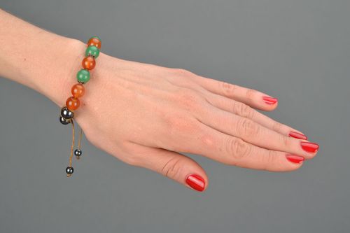 Homemade bracelet with natural stones - MADEheart.com