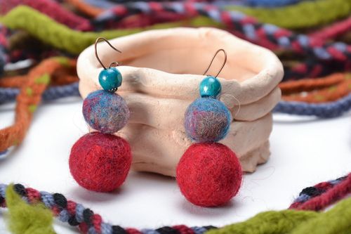 Brincos de lã artesanais  - MADEheart.com