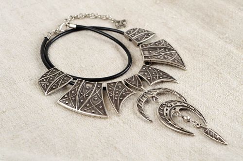 Handmade metal necklace designer stylish accessory fashion women gift idea  - MADEheart.com