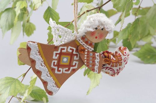 Interieur Anhänger aus Holz - MADEheart.com