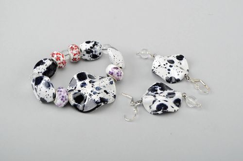 Parure bijoux de perles acryliques Fantaisie  - MADEheart.com