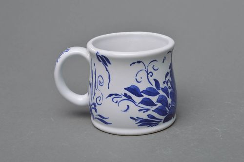 Porcelain medium coffee white 5 oz cup for tea with blue ink floral pattern and handle - MADEheart.com
