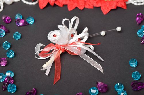 Botonier para el novio artesanal accesorio para boda elegante regalo original - MADEheart.com