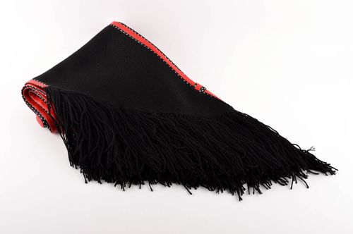 Damen Schal handgefertigt Winter Accessoires Damen Frauen Geschenk schwarz rot - MADEheart.com