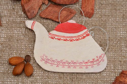 Imán de cerámica artesanal regalo original elemento decorativo tetera decorada - MADEheart.com