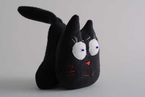 Brinquedo macio feito à mão de fleece Gato preto - MADEheart.com