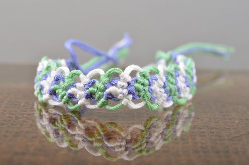 Bracelet tressé en fils moulinés fait main multicolore bijou pour femme - MADEheart.com