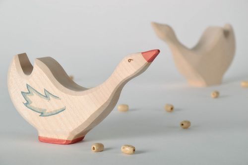 Wooden statuette Goose - MADEheart.com