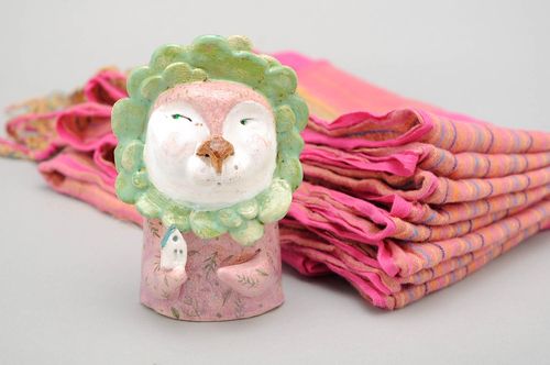 Estatueta de argila Leão rosa - MADEheart.com