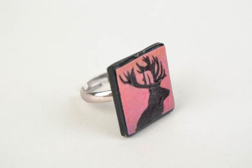 Pink square hadmade polymer clay seal ring with elk image - MADEheart.com