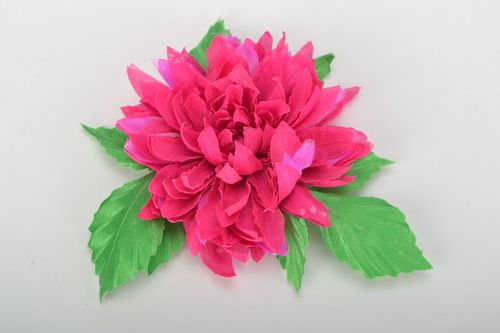 Broche de crepe cetim Crisântemo - MADEheart.com