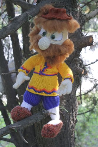 Brinquedo de malha feito à mão Duende - MADEheart.com