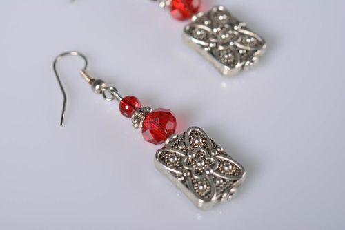 Boucles doreilles pendantes Bijou fait main en métal Cadeau pour femme - MADEheart.com