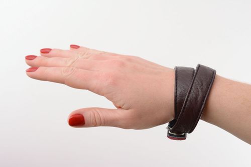 Pulseira de couro genuíno feita à mão para mulheres e homens - MADEheart.com