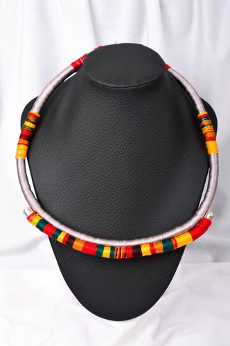 Collier textile Bijou fait main massif fils métal ficelle Accessoire femme - MADEheart.com