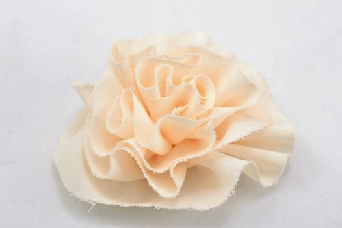 Handmade Brosche Blume - MADEheart.com
