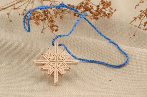 Origineller Kreuz Anhänger - MADEheart.com