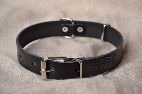 Leather dog collar - MADEheart.com